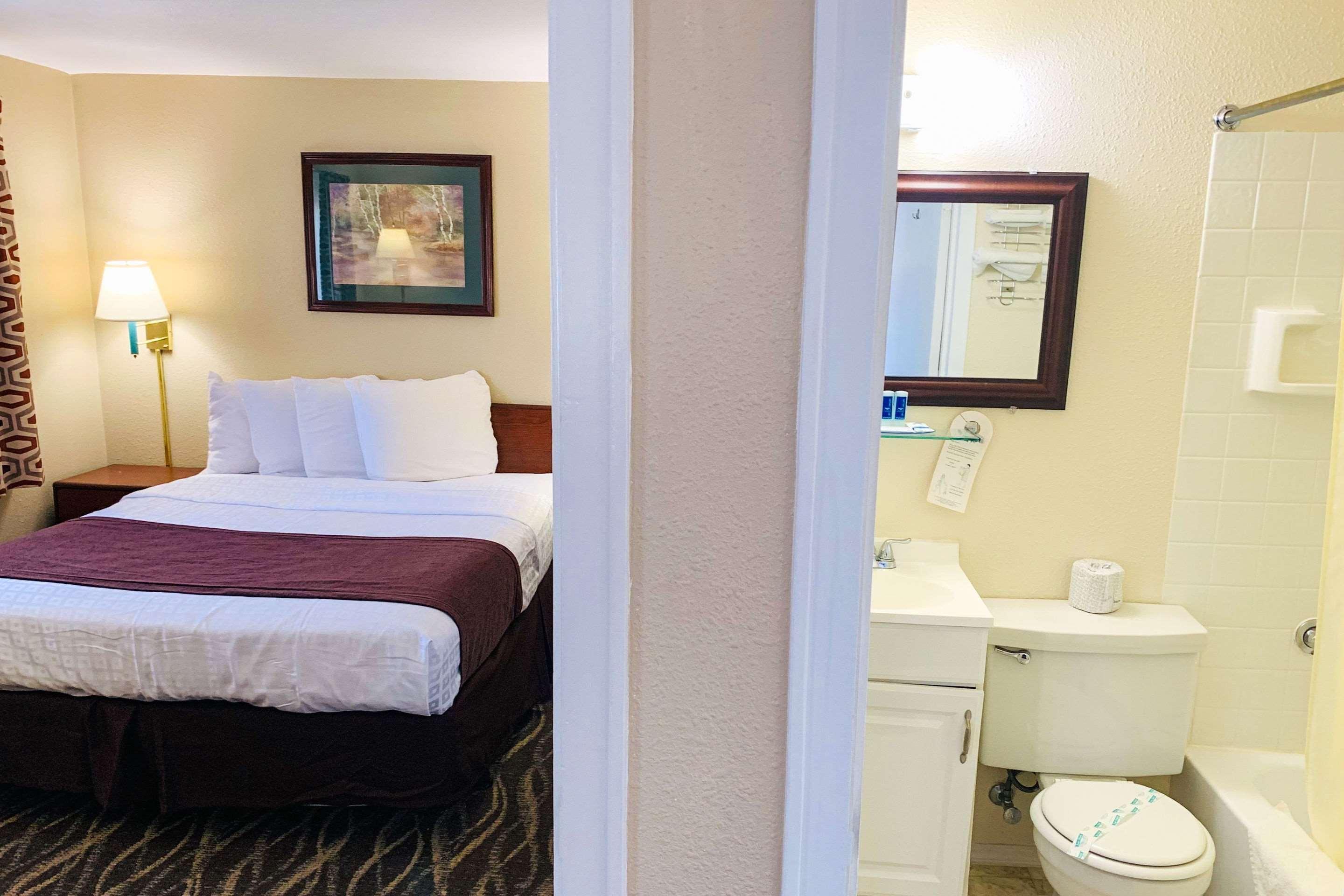 Rodeway Inn & Suites Sheridan Exterior photo