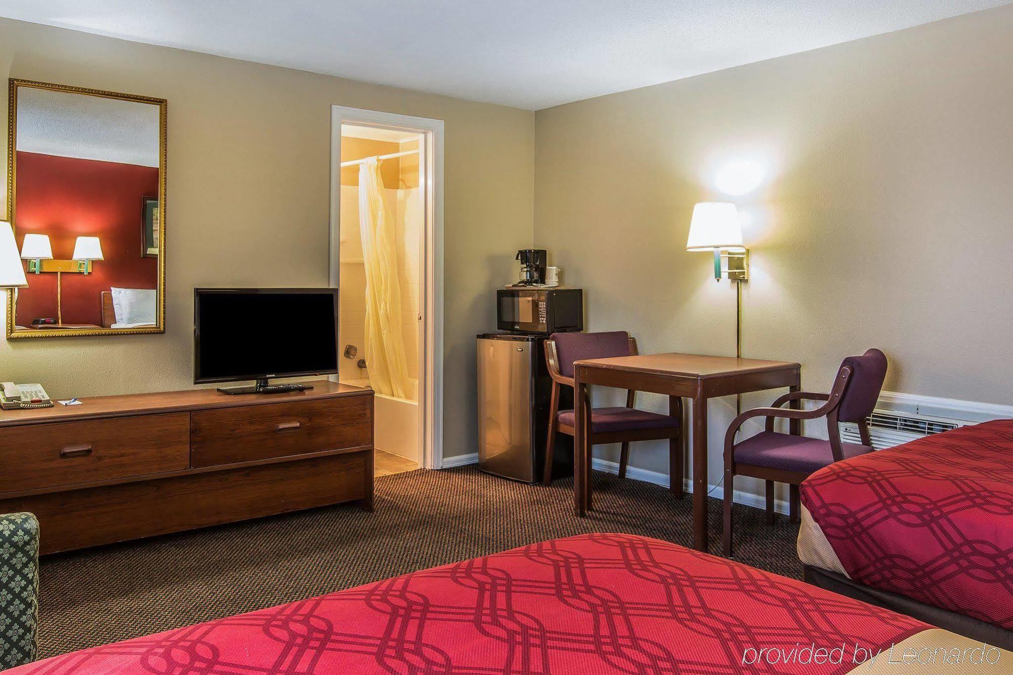 Rodeway Inn & Suites Sheridan Exterior photo