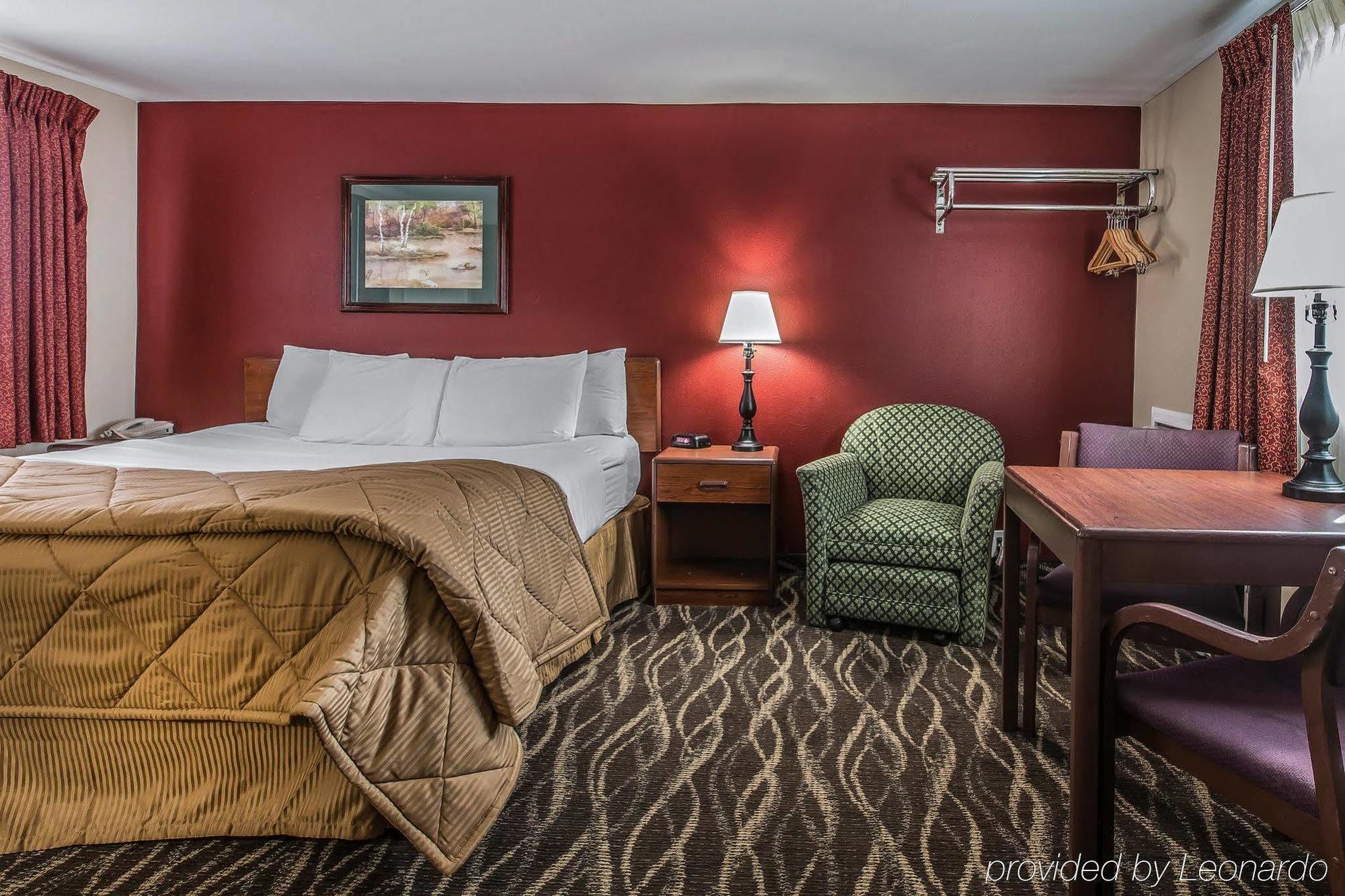 Rodeway Inn & Suites Sheridan Exterior photo